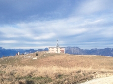 brigata alpina cadore mountain hut